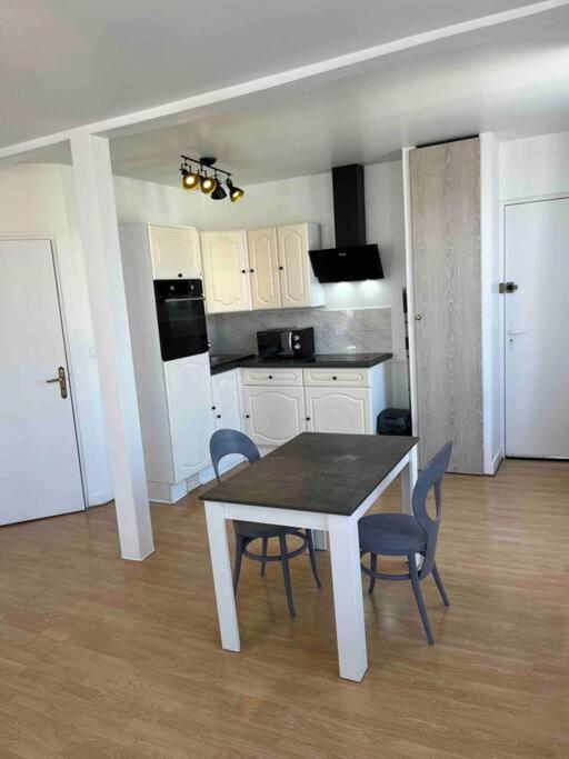 Le Saint Joseph Apartment Chalons en Champagne Exterior photo